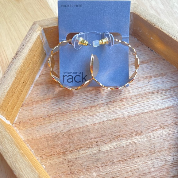 CLEARANCE SALE ON EARRINGS ALL LOW STARTING BIDS - Picture 5 of 6